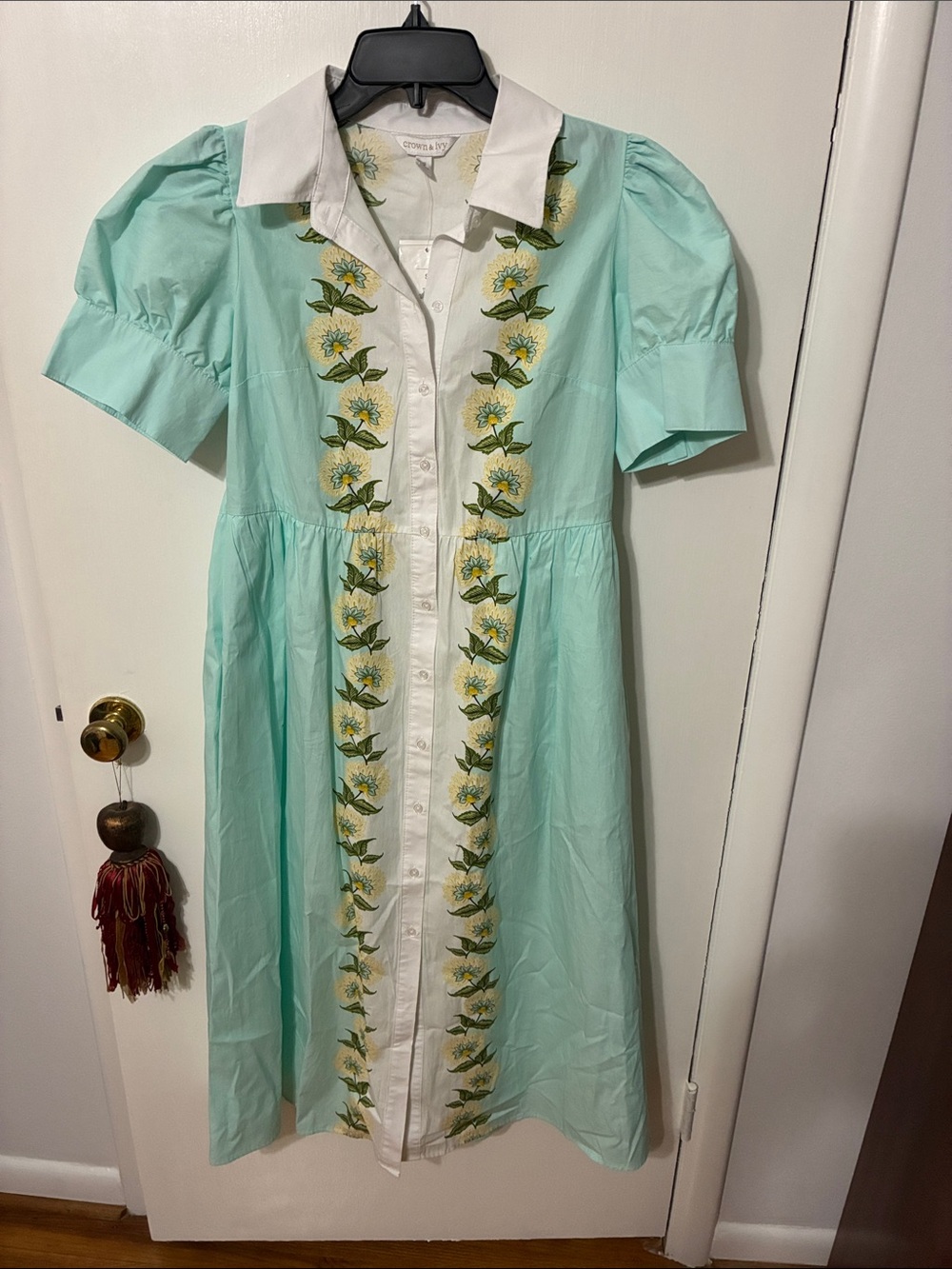 crown & ivy Mint Green Floral-Embroidered Button Front Maxi Dress